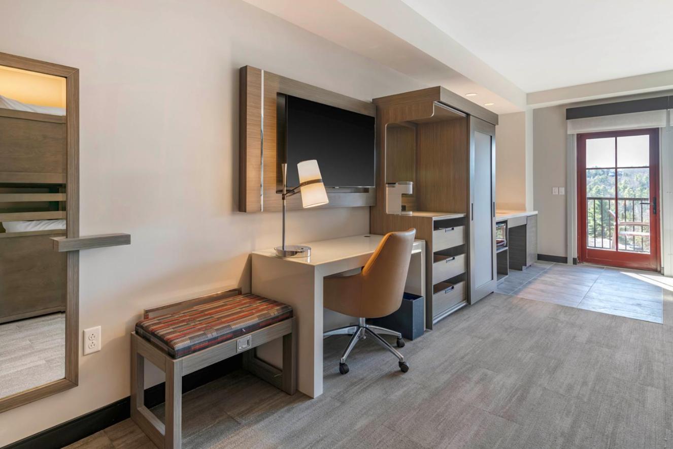 Cambria Placid - Lakeside Hotel Lake Placid