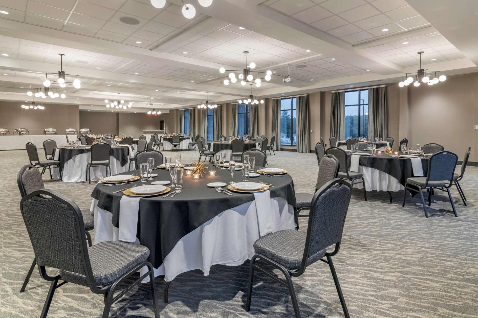 Hotel Cambria Placid - Lakeside Lake Placid