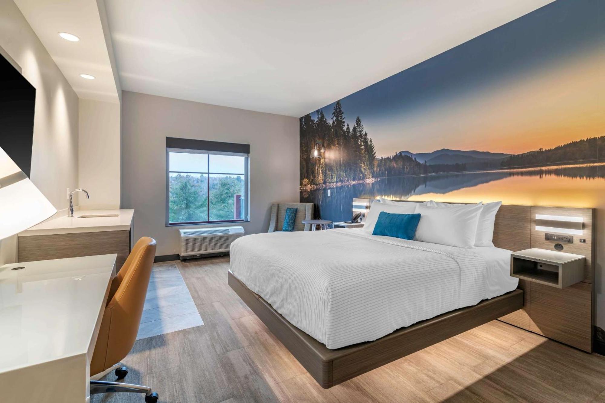 Hotel Cambria Placid - Lakeside