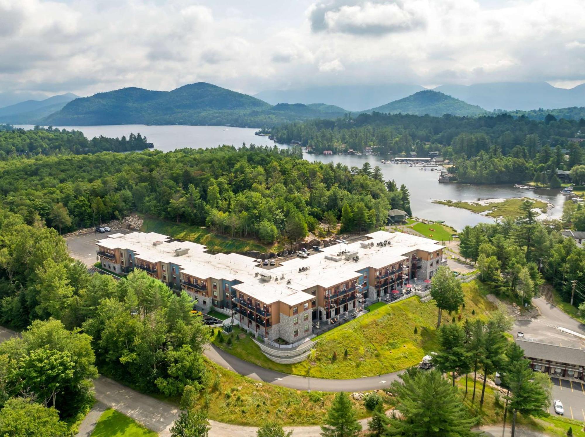 Cambria Placid - Lakeside *